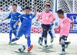 开场就火力全开！努尔基奇两记抛投+外线三分连得7分